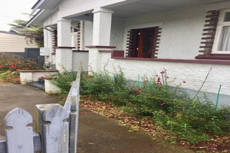 Photo of property in 17a Princes Street, Hawera, 4610