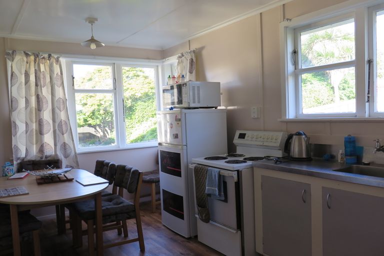 Photo of property in 43 Macdonald Street, Waimataitai, Timaru, 7910