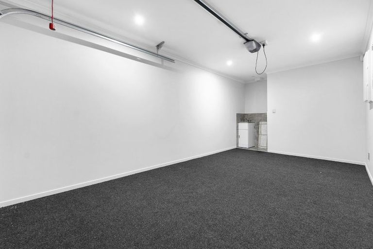 Photo of property in 26b Russell Road, Manurewa, Auckland, 2102