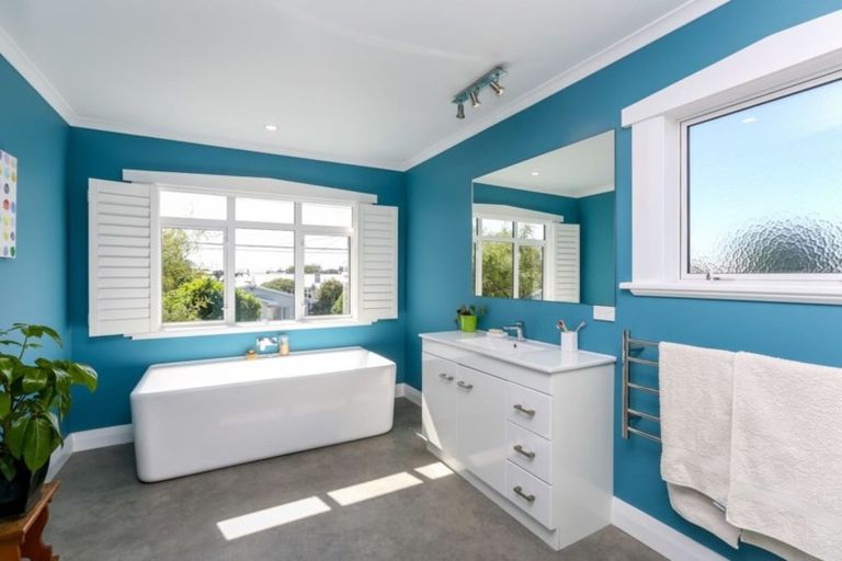 Photo of property in 42 Barriball Street, Fitzroy, New Plymouth, 4312