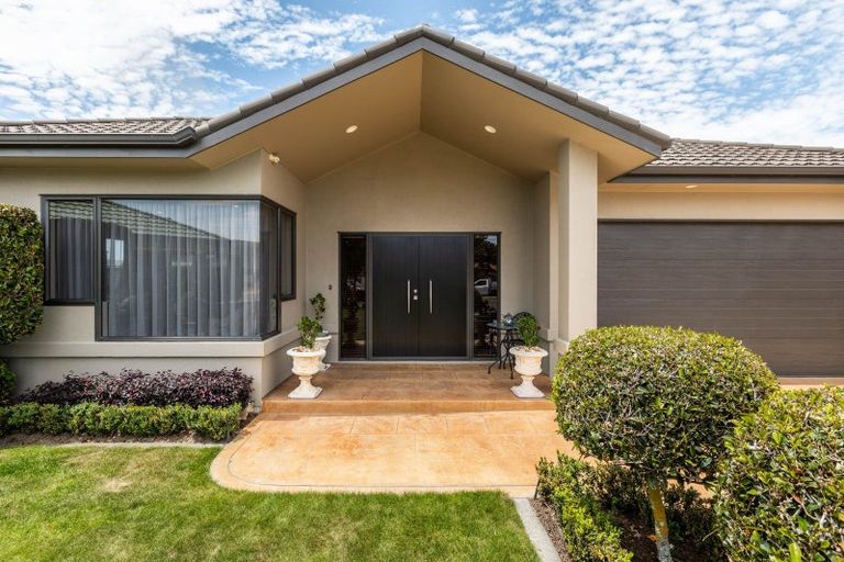 Photo of property in 9 Rutland Place, Taradale, Napier, 4112