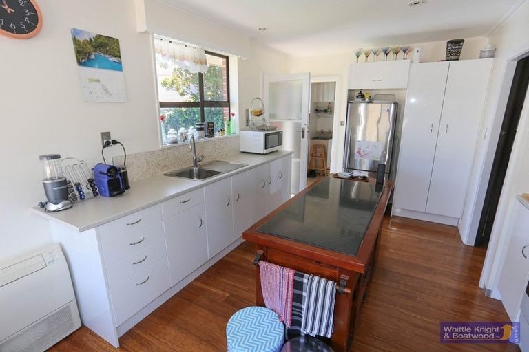 Photo of property in 58 Greendale Avenue, Avonhead, Christchurch, 8042