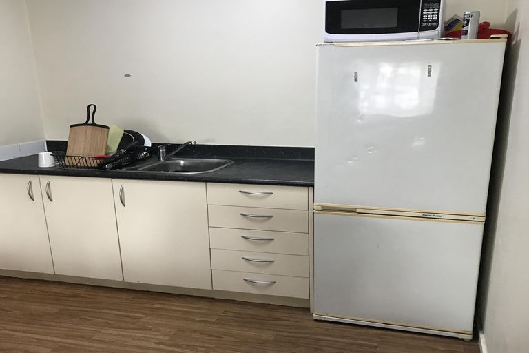 Photo of property in 2a Snead Place, Hamilton East, Hamilton, 3216