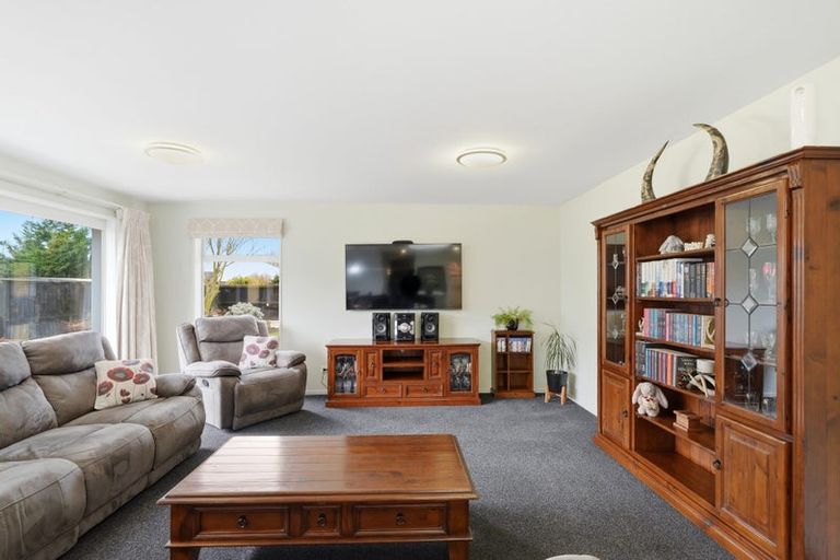 Photo of property in 20 Churchill Drive, Rangiora, 7400