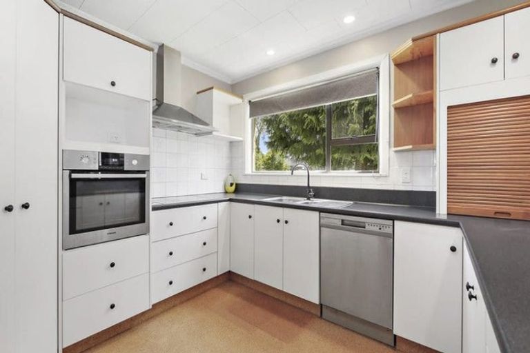 Photo of property in 18 Ashbourne Street, Burnside, Christchurch, 8053