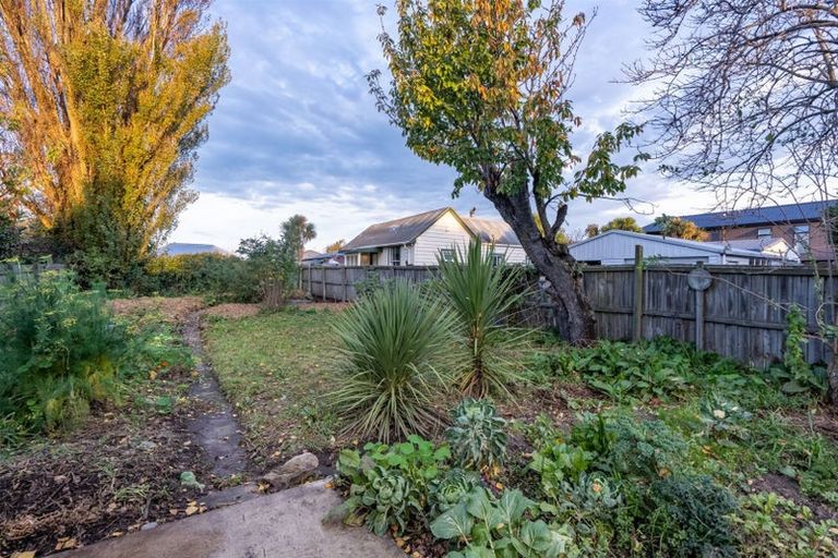 Photo of property in 104 Barbour Street, Waltham, Christchurch, 8011