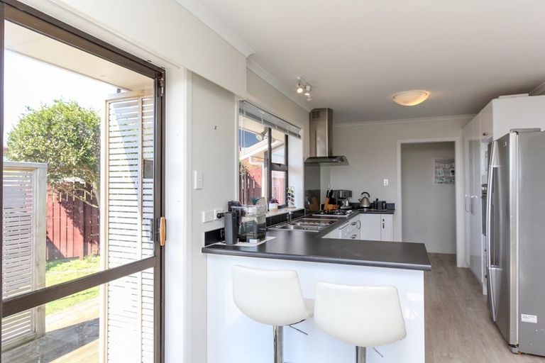 Photo of property in 22 Crownhill Street, Spotswood, New Plymouth, 4310