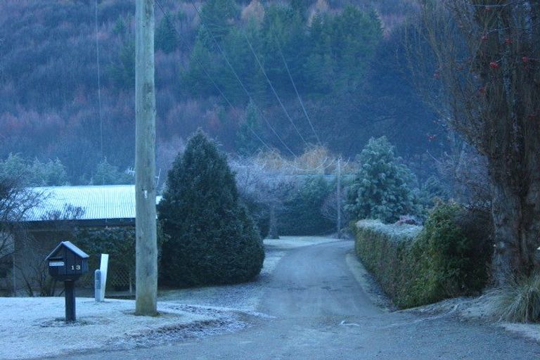 Photo of property in 13 Criterion Street, Arrowtown, 9302