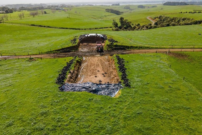 Photo of property in 1047 Awhitu Road, Pollok, 2683