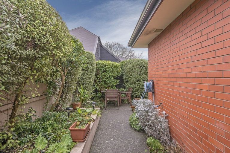 Photo of property in 37b Otara Street, Ilam, Christchurch, 8053