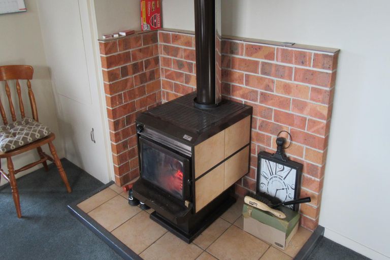 Photo of property in 46 Parsonage Road, Waimate, 7924