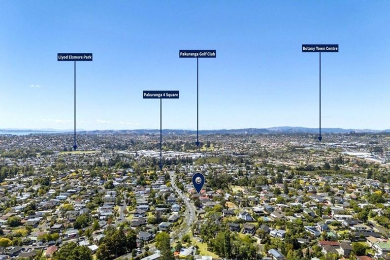 Photo of property in 121e Reeves Road, Pakuranga Heights, Auckland, 2010