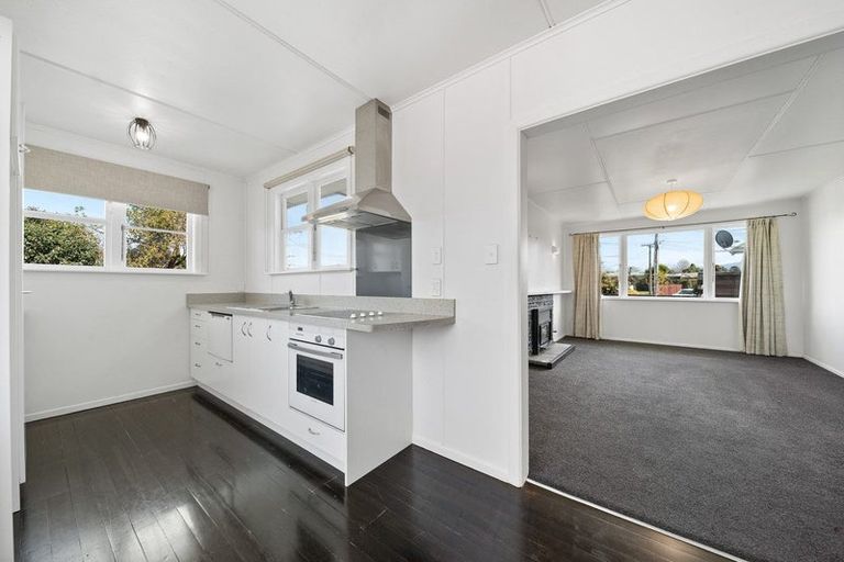 Photo of property in 10 Fergusson Street, Solway, Masterton, 5810