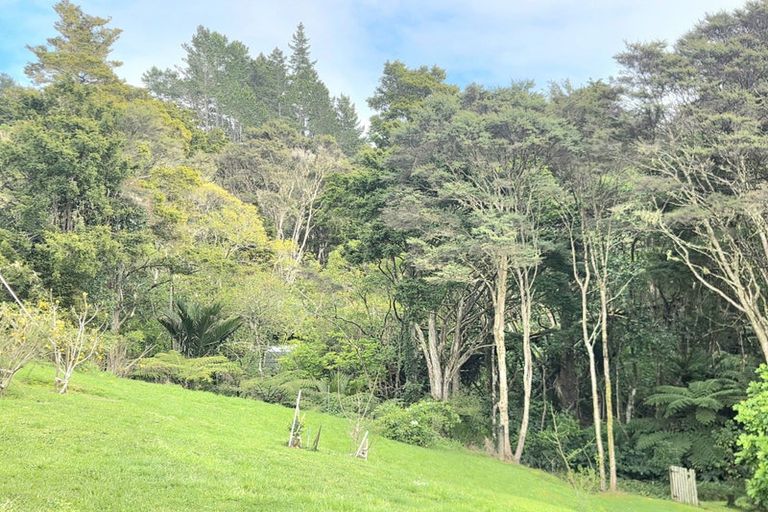 Photo of property in 14 Maning Street, Kohukohu, 0491