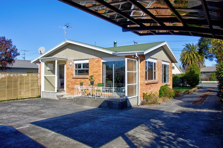 Photo of property in 100 Hillcrest Street, Solway, Masterton, 5810