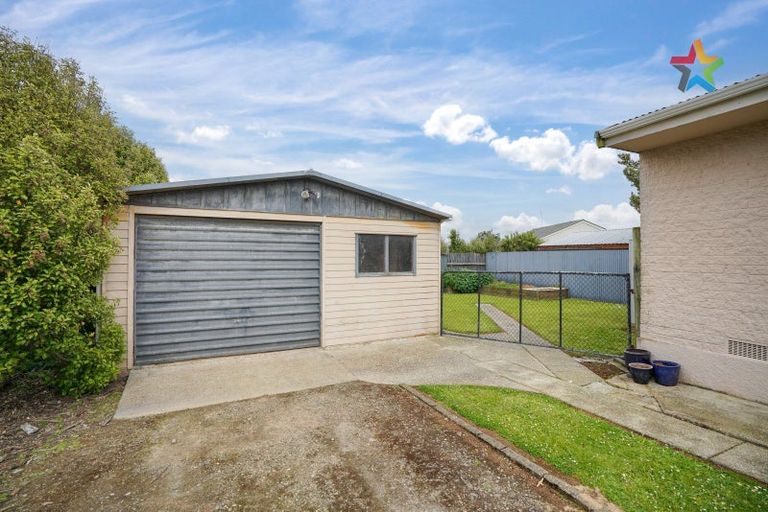 Photo of property in 22 Avon Place, Clifton, Invercargill, 9812