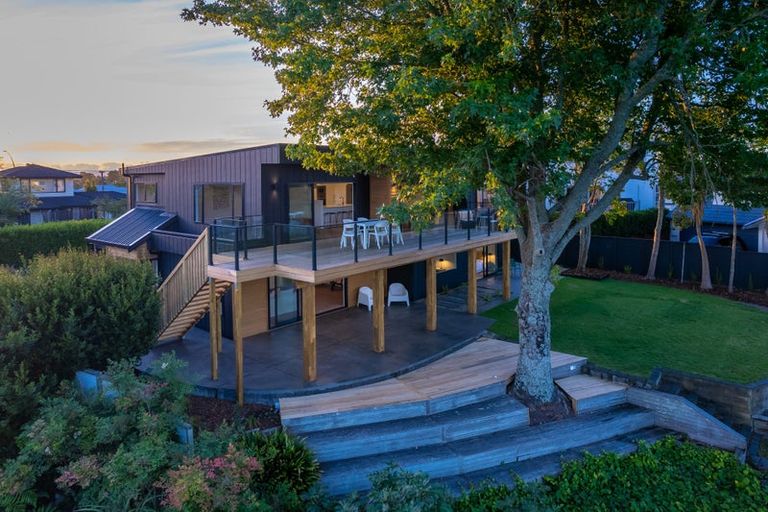 Photo of property in 94 Beerescourt Road, Beerescourt, Hamilton, 3200