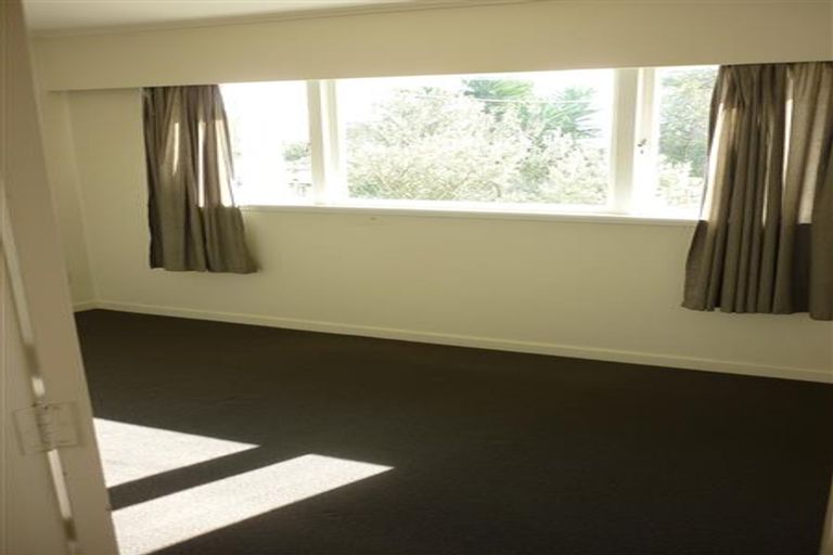Photo of property in 186 Waimumu Road, Massey, Auckland, 0614
