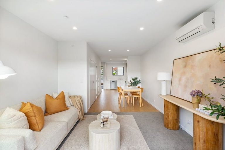 Photo of property in 19 Taiko Lane, Glenfield, 0629