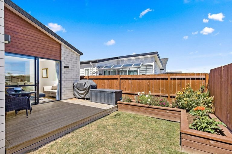 Photo of property in 13 Matakohe Road, Westgate, Auckland, 0814