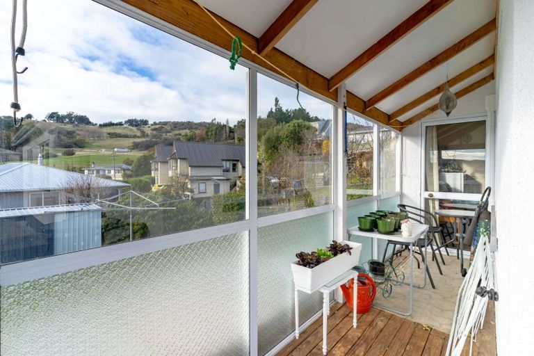 Photo of property in 22 Elwyn Crescent, Green Island, Dunedin, 9018