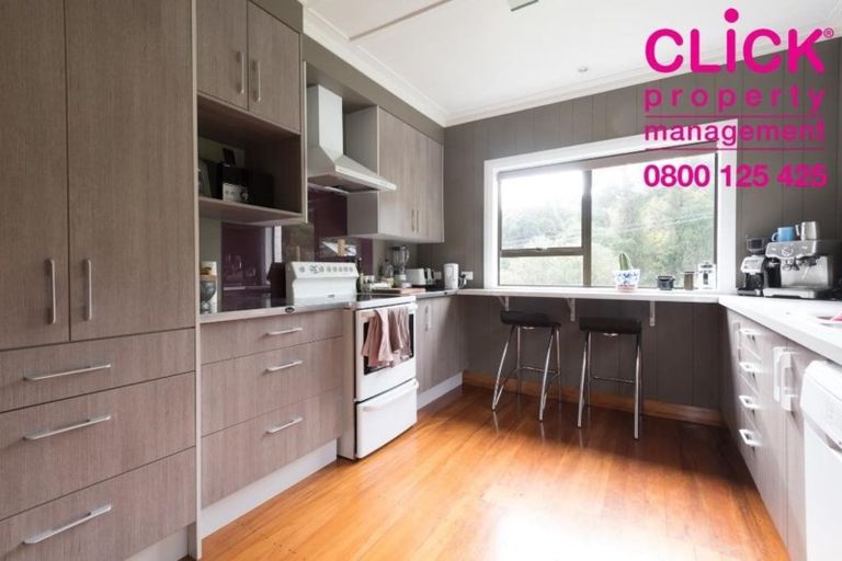 Photo of property in 24 Wharfdale Street, Macandrew Bay, Dunedin, 9014