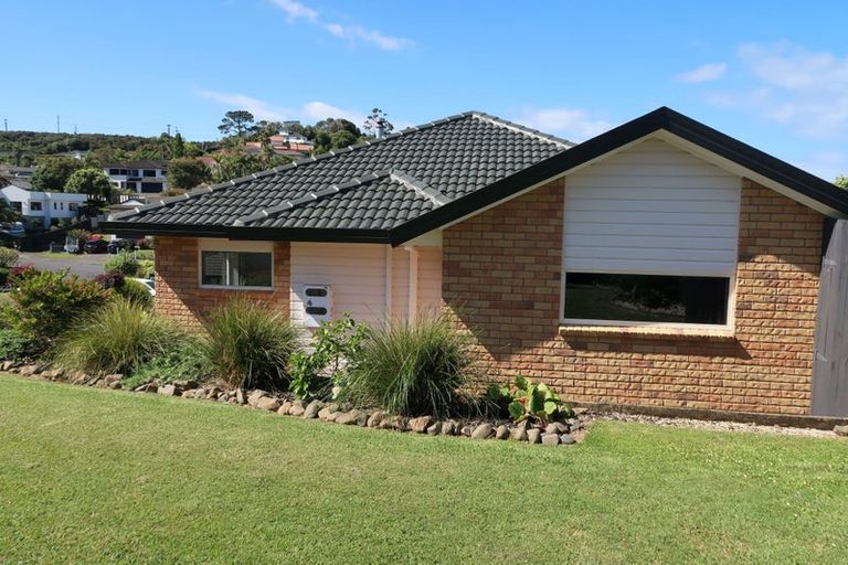 Photo of property in 3 Grovenor Drive, Orewa, 0931