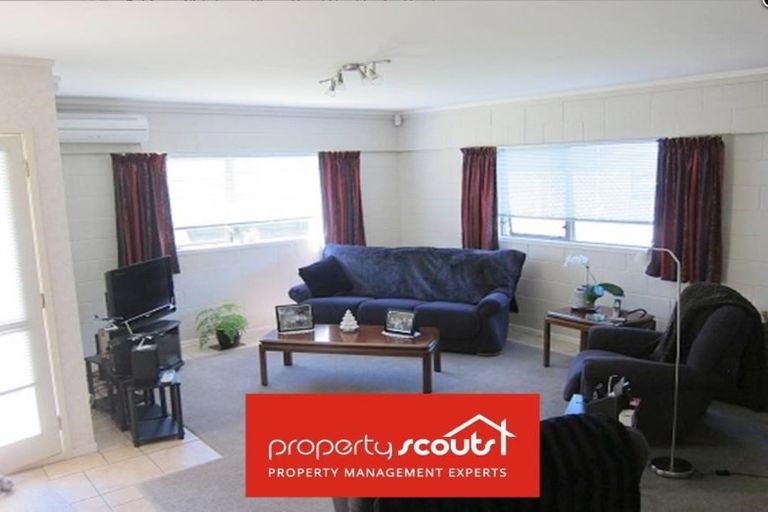 Photo of property in 18 Tatyana Place, Massey, Auckland, 0614