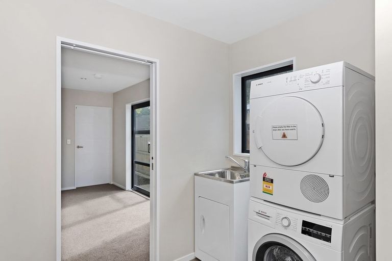 Photo of property in 4 Hanrahan Street, Upper Riccarton, Christchurch, 8041