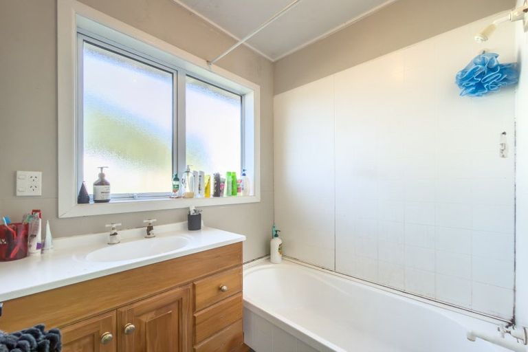 Photo of property in 71 Kakapo Street, Waikiwi, Invercargill, 9810