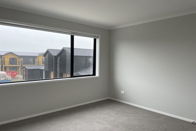 Photo of property in 74 Papatupu Way, Kumeu, 0810