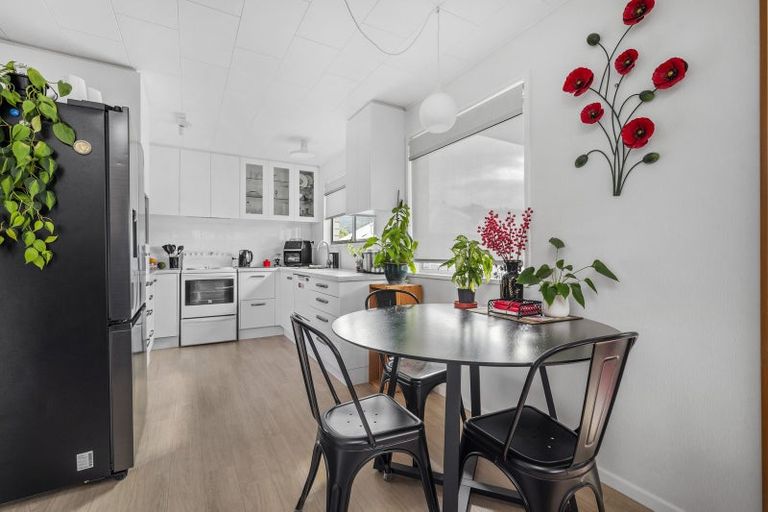 Photo of property in 5b Victory Road, Fairy Springs, Rotorua, 3015