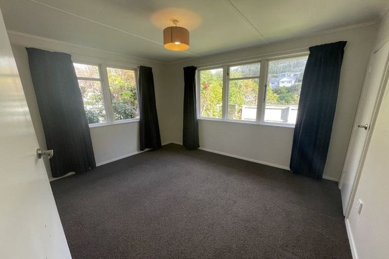 Photo of property in 8a Frederick Street, Tawa, Wellington, 5028