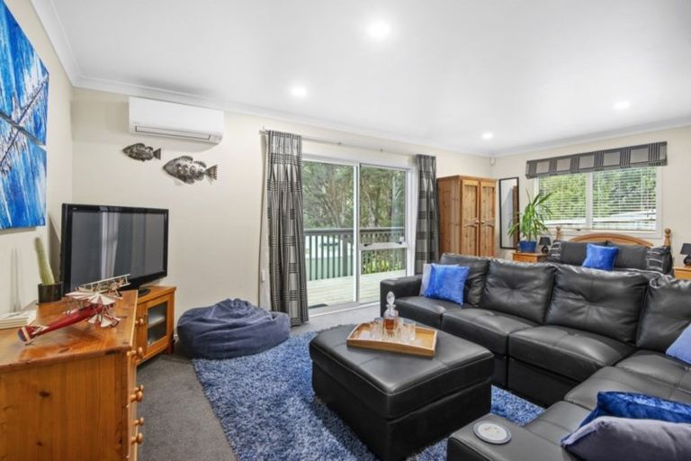 Photo of property in 216 Ness Valley Road, Ness Valley, Papakura, 2585