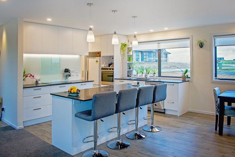 Photo of property in 8 Chatham Rise, Seaward Bush, Invercargill, 9812