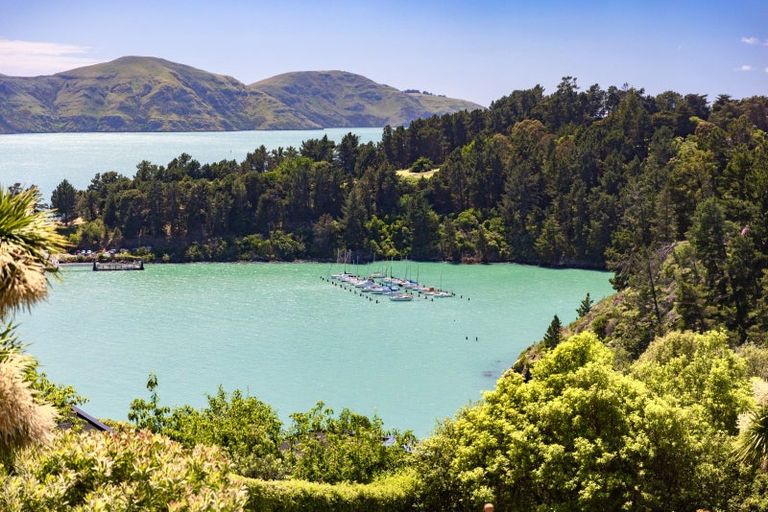 Photo of property in 5 Te Ara Crescent, Diamond Harbour, Lyttelton, 8971