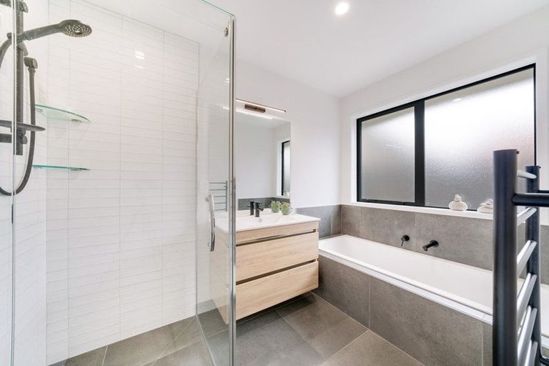 Photo of property in 16 Stanton House Road, Paerata, 2124