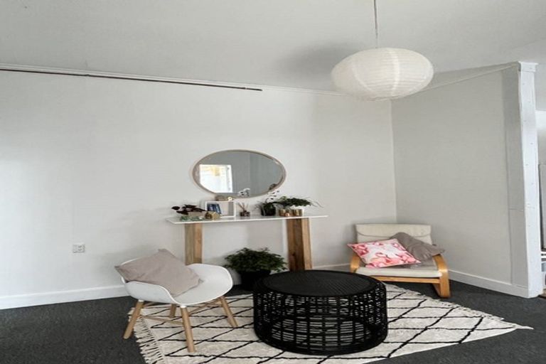 Photo of property in 2/24 West End Road, Herne Bay, Auckland, 1022