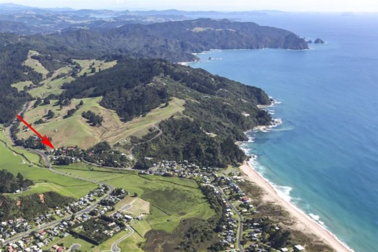 Photo of property in 4 Ocean Beach Road, Tairua, 3508