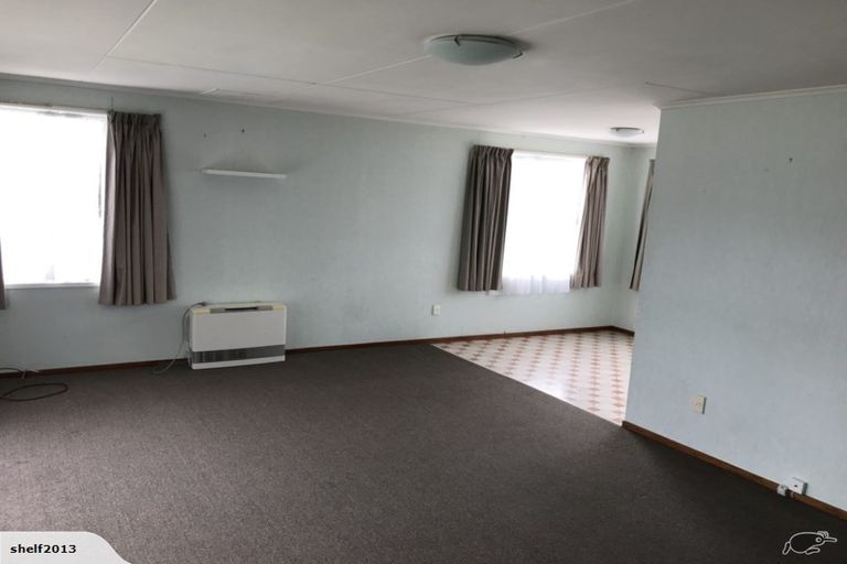 Photo of property in 12 Oleander Place, Bell Block, New Plymouth, 4312