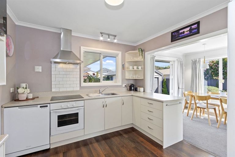 Photo of property in 99 Isleworth Road, Bishopdale, Christchurch, 8053