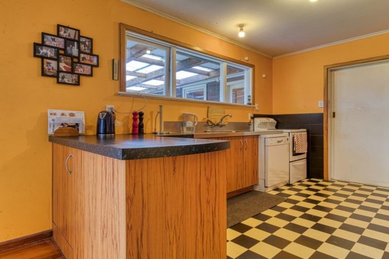 Photo of property in 14 Barnett Place, Pirimai, Napier, 4112