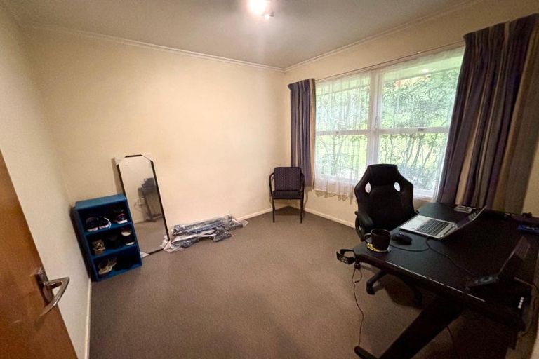 Photo of property in 60-62 Exmouth Road, Northcote, Auckland, 0627