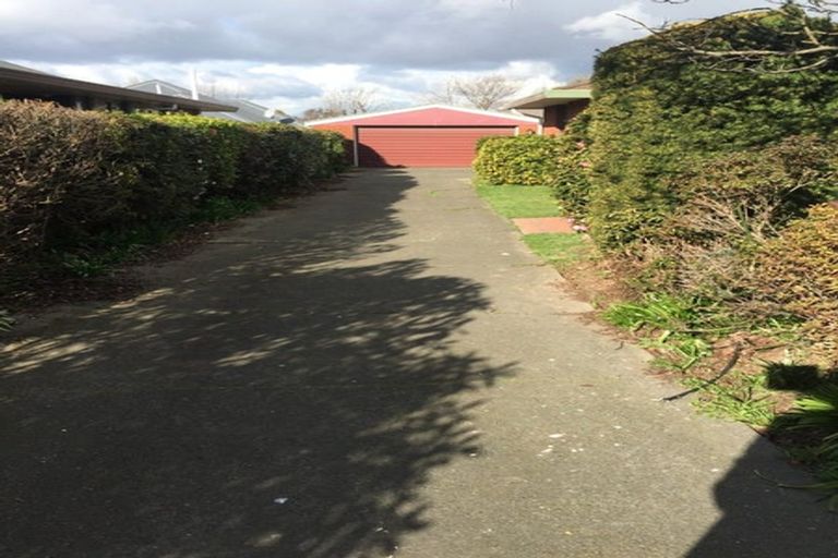 Photo of property in 31 Sayers Crescent, Ilam, Christchurch, 8041