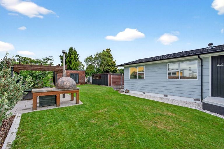 Photo of property in 3 Feist Street, Carterton, 5713