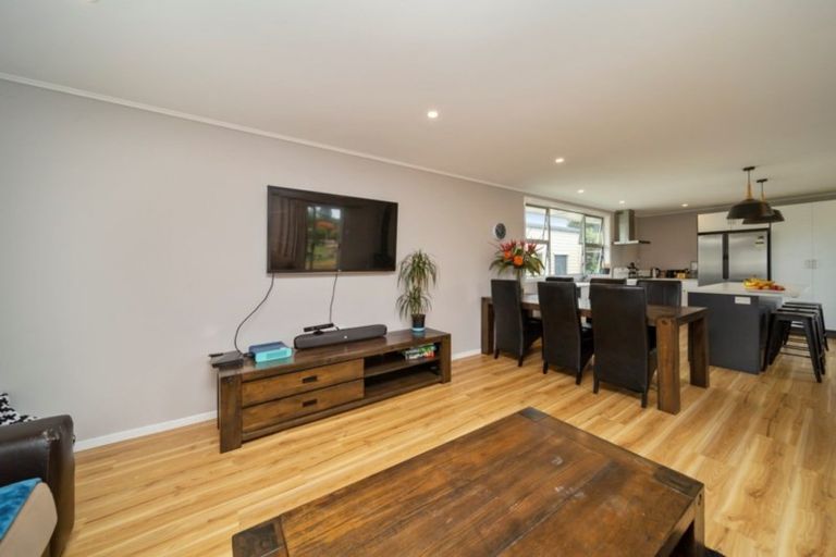 Photo of property in 21 Beaconsfield Road, Midhirst, Stratford, 4394