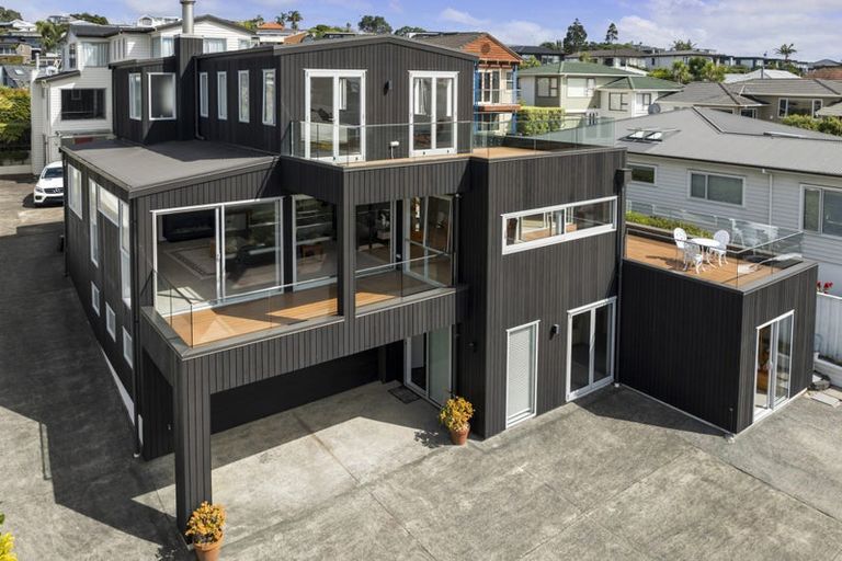 Photo of property in 24 Beach Road, Castor Bay, Auckland, 0620