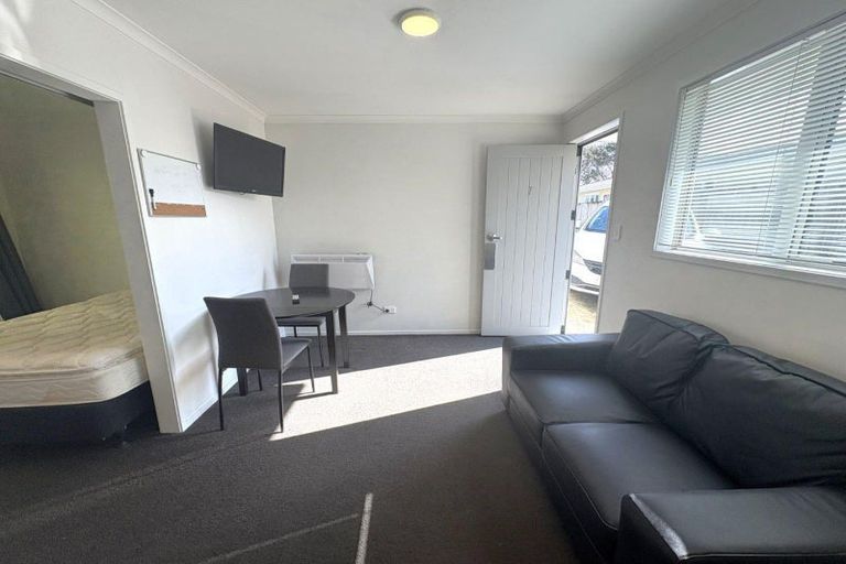 Photo of property in 41 Mount View Road, Melville, Hamilton, 3206