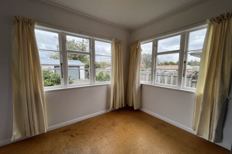 Photo of property in 220 College Street, West End, Palmerston North, 4412