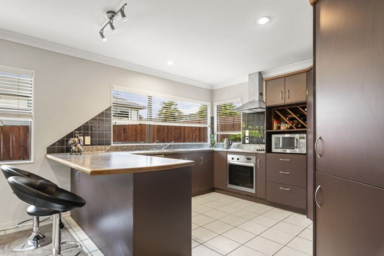 Photo of property in 23 Heaphy Place, Pukehangi, Rotorua, 3015